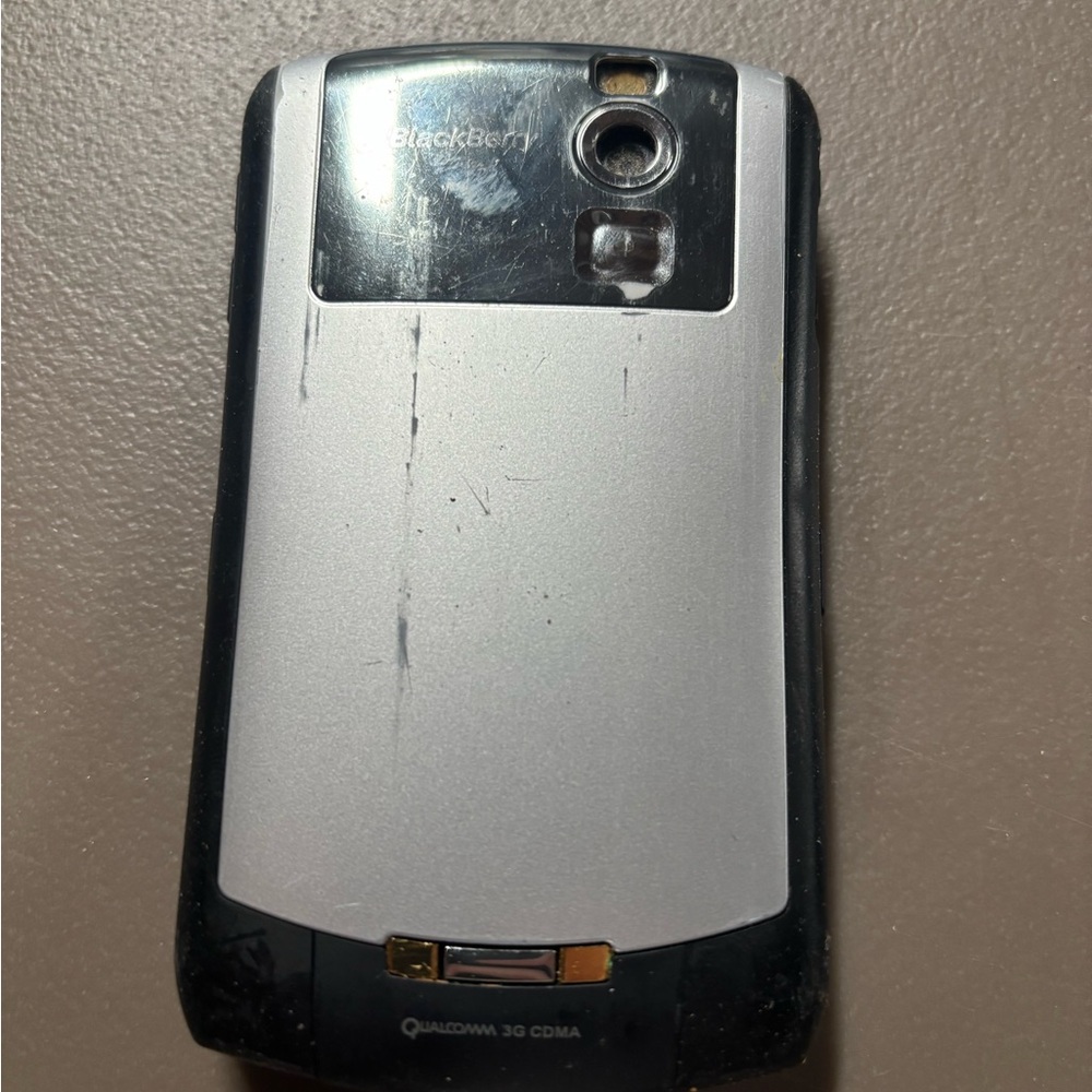 BlackBerry Curve 8330 - Silver and Black ( Verizon ) Smartphone - Picture 2 of 3